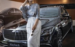 夏季短袖女生乳突图片